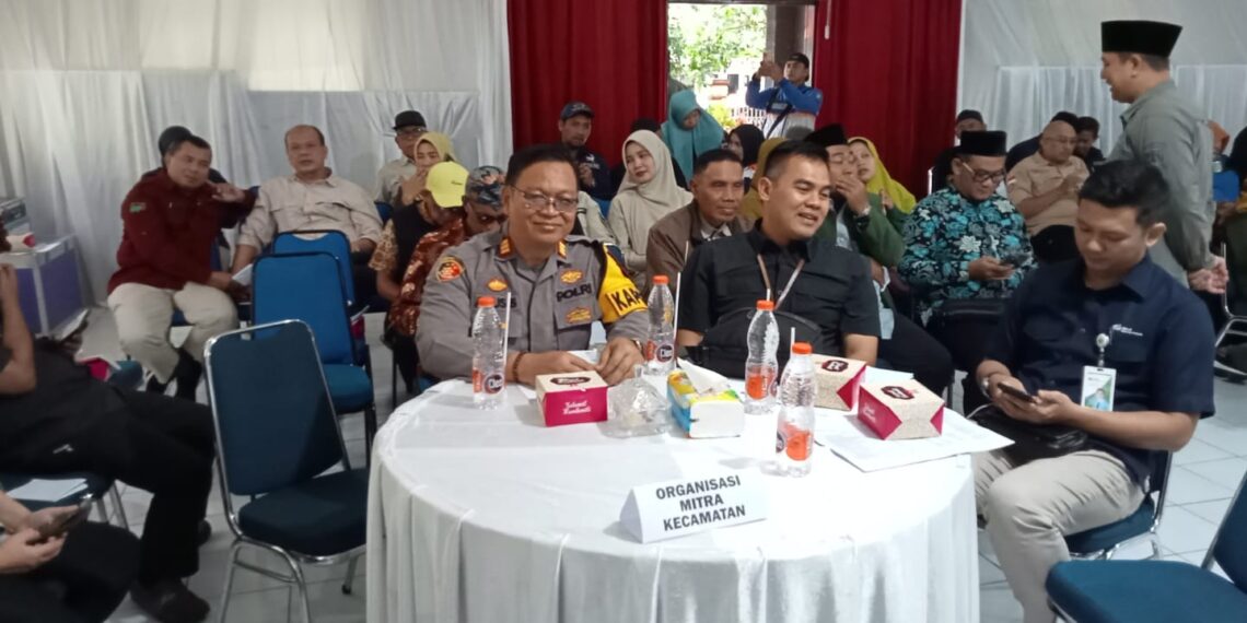 Kapolsek Lembursitu Hadiri Giat Musrembang Kecamatan Lembursitu