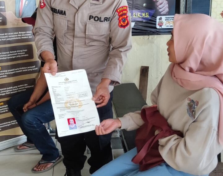 Pelayanan Kepolisian Polsek Sukalarang Berikan Pelayanan Perpanjangan SKCK