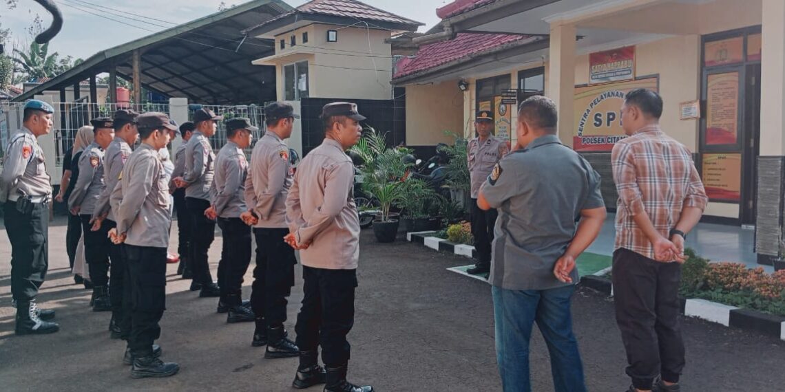 Laksanakan Apel Pagi Polsek Citamiang Jaga Kekompakkan dan Kedisiplinan Anggota