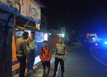 Cegah Kejahatan Polsek Lembursitu Patroli Malam Hari dan Sampaikan Pesan Kamtibmas