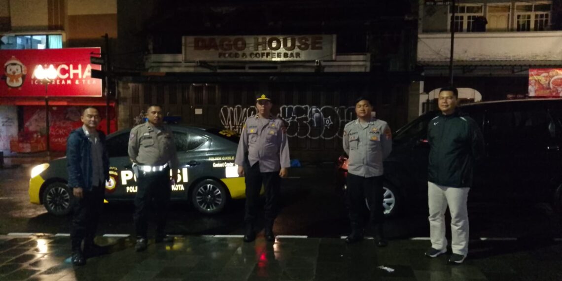 Polsek Cikole Laksanakan Patroli Malam