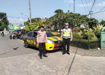 Antisipasi Kriminalitas Anggota Polsek Sukalarang Melakukan Patroli Dialogis Di Pemukiman