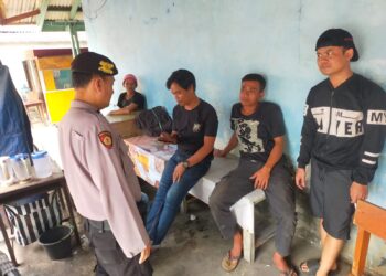 Ciptakan Rasa Aman, Anggota Samapta Polsek Cibeureum Laksanakan Patroli dialogis di Siang Hari