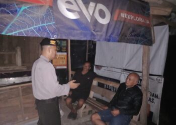 Polsek Cibeureum pertajam Patroli malam hari  Cegah Gangguan Kamtibmas