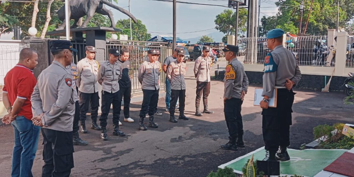 Polsek Citamiang Gelar Apel Pagi Sebagai Bentuk Kedisiplinan.