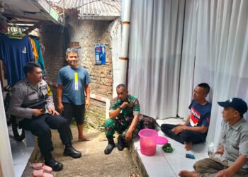 Sambangi Warga Polisi di Kota Sukabumi Sampaikan Imbauan Kamtibmas