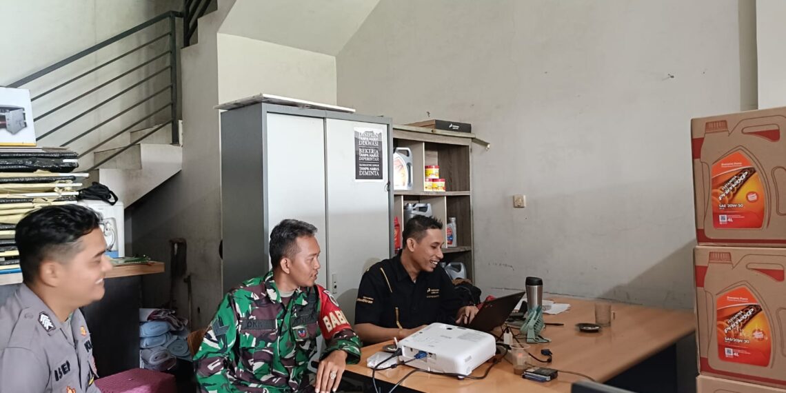 Dekati warga Babinkamtibmas bersinergi dengan Babinsa Sambangi Warga dan Berikan Imbauan Kamtibmas