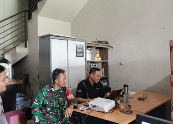 Dekati warga Babinkamtibmas bersinergi dengan Babinsa Sambangi Warga dan Berikan Imbauan Kamtibmas