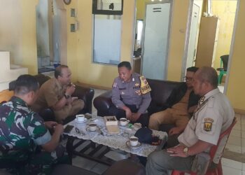 Sinergitas TNI-POLRI Bhabinkamtibmas dan Babinsa Titisan Sambang Warga Binaan.