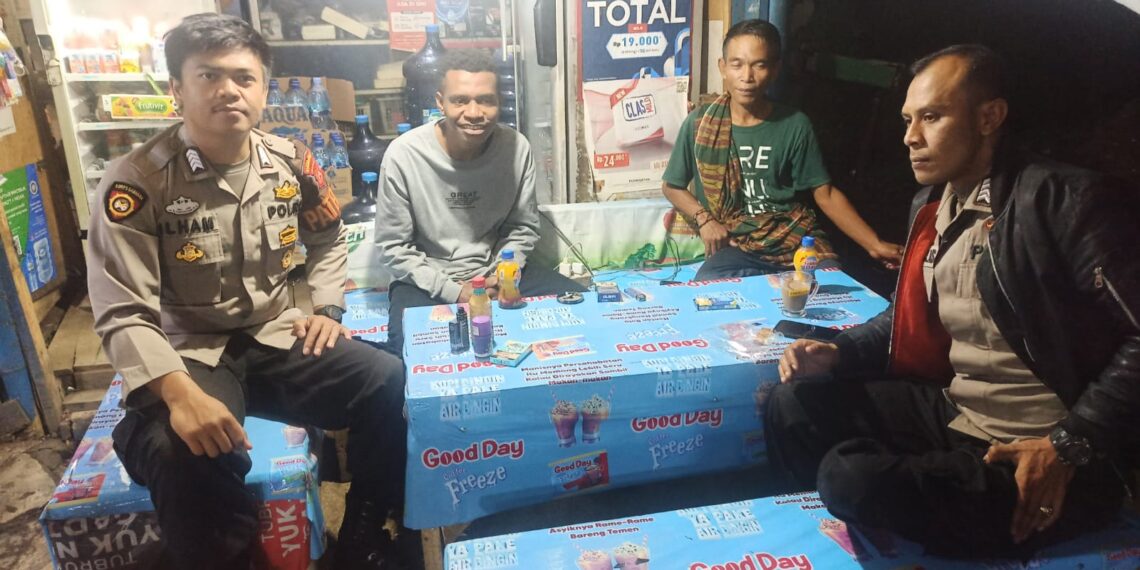 Polsek Lembursitu Cegah Gangguan Kamtibmas Patroli Malam Hari