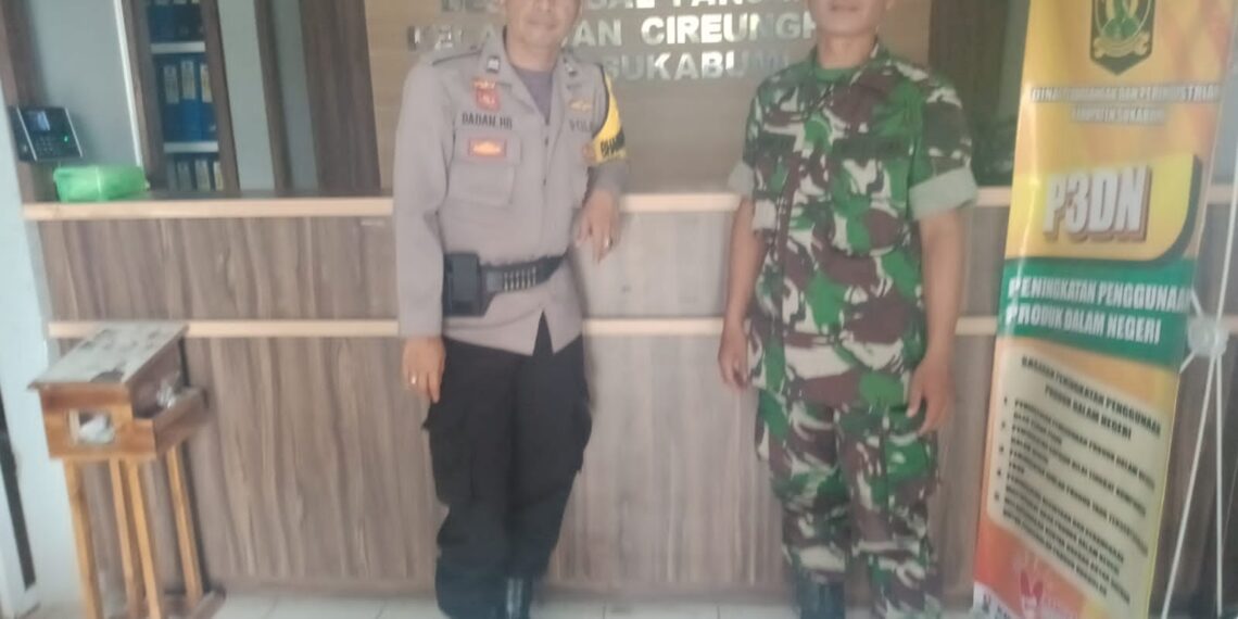 Sinergitas TNI Polri Bhabinkamtibmas Bersama Babinsa Melaksanakan Sambang dan Kordinasi Dengan Staf Desa Tegalpanjang