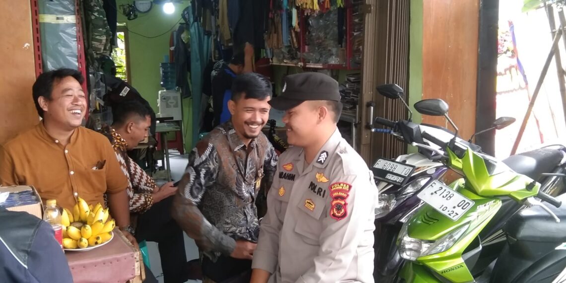 Ciptakan Rasa Aman, Anggota Samapta Polsek Warudoyong Laksanakan Patroli dialogis di Siang Hari