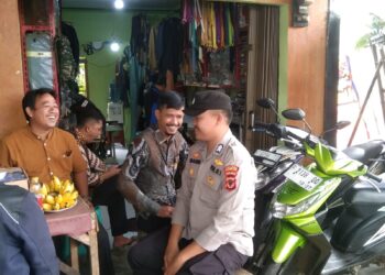 Ciptakan Rasa Aman, Anggota Samapta Polsek Warudoyong Laksanakan Patroli dialogis di Siang Hari