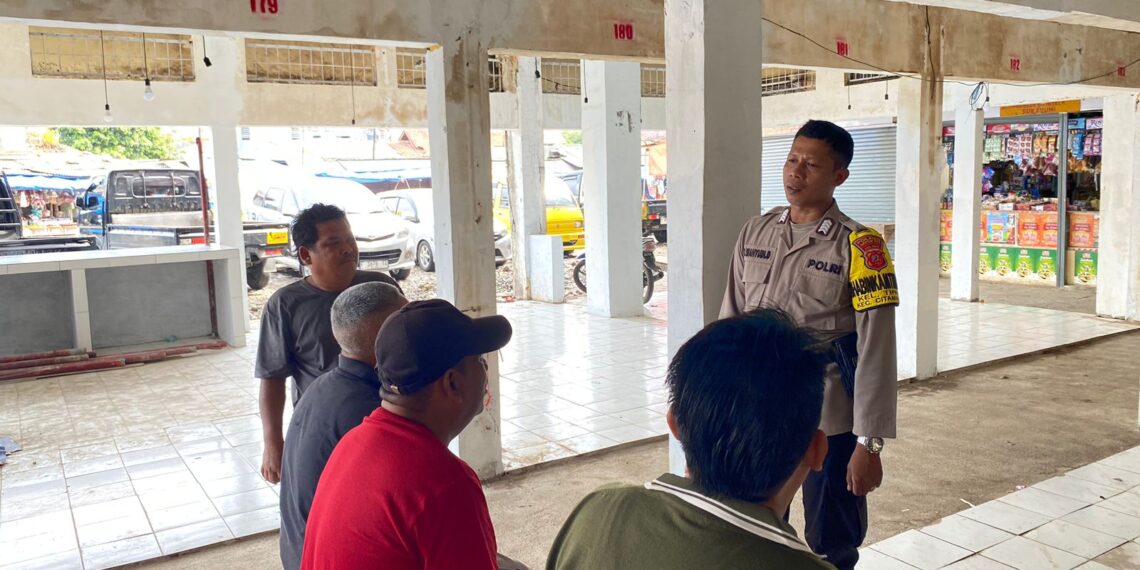 Guna mlenciptakan keamanan dan kondusif, Polsek Citamiang Patroli Dialogis dan Sambangi Warga.