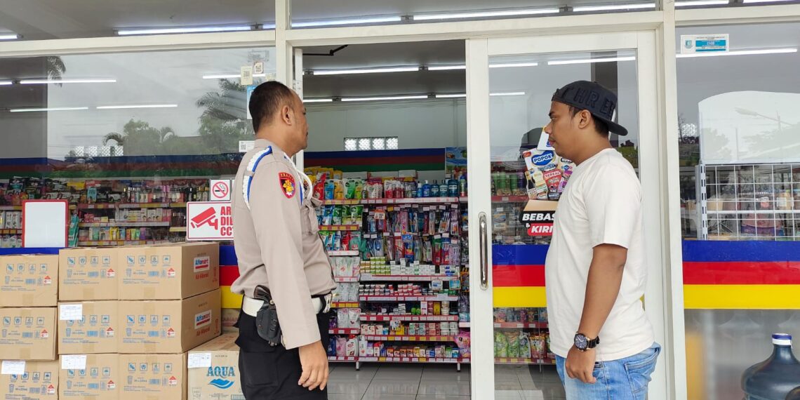 Polsek Citamiang Patroli Dialogis dan Sambangi Warga.