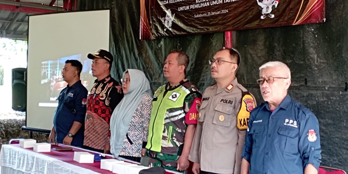 Kapolsek Warudoyong Polres Sukabumi Kota Menghadiri kegiatan Pelantikan KPPS