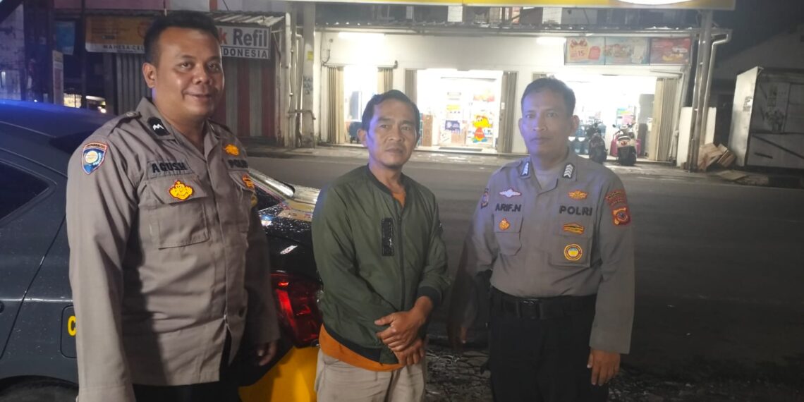 Cegah Kejahatan di Malam Hari Polsek Cisaat Laksanakan Patroli KRYD