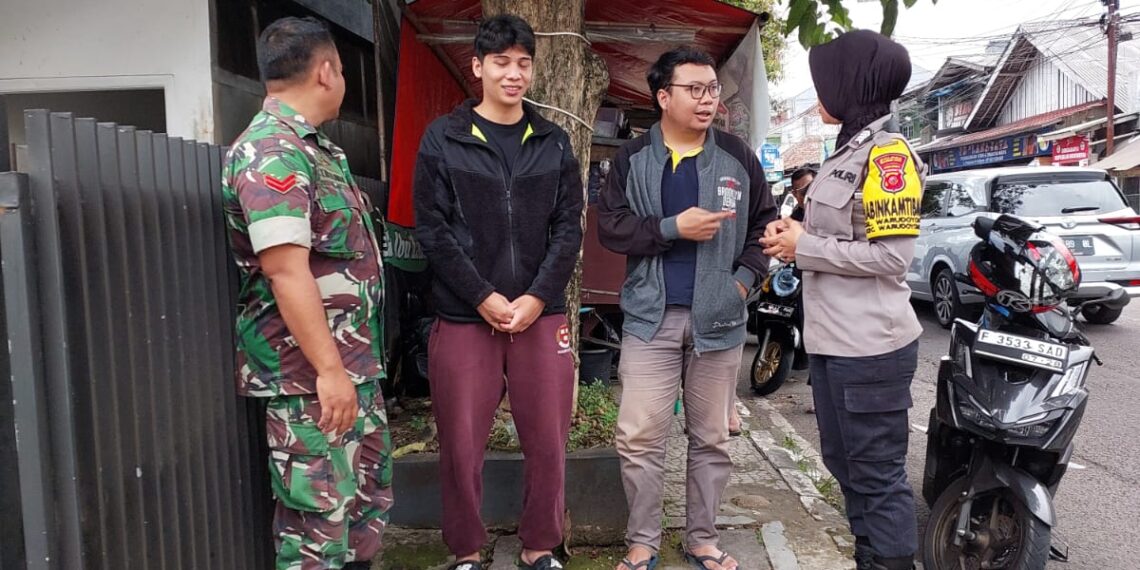 Sambang Kepada Warga Binaan dan Sampaikan Pesan Kamtibmas Anggota Bhabinkamtibmas Polsek Warudoyong