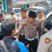 Konsisten Gelar Jum’at Berkah, Polisi di Sukabumi Kembali Bagikan Ratusan Nasi Kotak