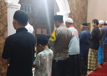 Shalat Subuh Berjamaah Bhabinkamtibmas Kelurahan Nanggeleng Polsek Polsek Citamiang Polres Sukabumi Kota