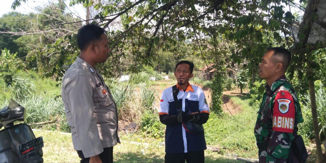 Bhabinkamtibmas Bersinergi dengan Babinsa Sambangi Warga Untuk Tingkatkan Harkamtibmas