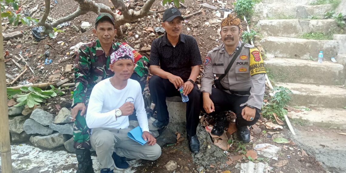 Datangi Warga Secara Langsung, Babinkamtibmas Berikan Himbauan Gukamtibmas