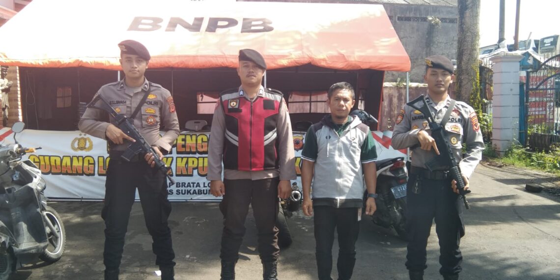 Kapolsek Warudoyong Ploting Anggota Lakukan Pengecekan Gudang Logistik KPU Kota Sukabumi
