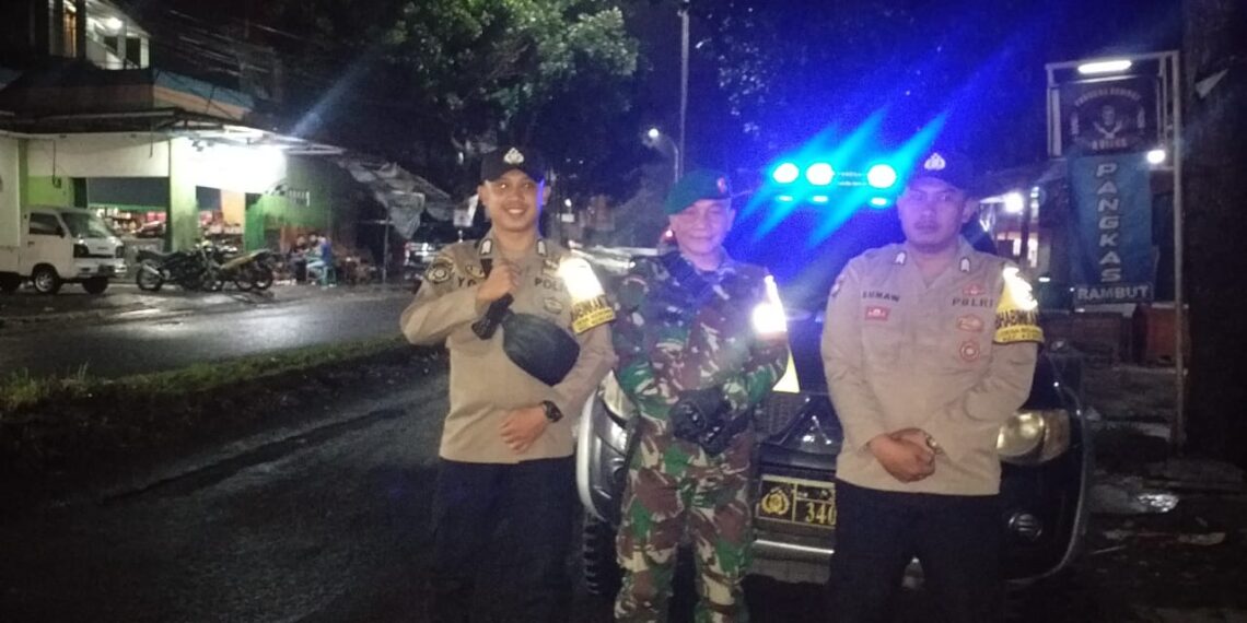 Polsek Kebon Pedes Patroli Gabungan TNI-Polri Antisipasi Gukamtibmas Menjelang Pemilu 2024