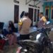 Antisipasi Bencana Alam Kapolsek Sukalarang Memberikan Arahan Kepada Warga Masyarakat Saat Sosialisasi Tanggap Bencana