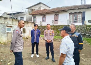 Kegiatan Sambang / Silaturahmi Kamtibmas Polsek Baros Polres Sukabumi Kota Sebagai Salah Satu Upaya Cooling System Jelang Pemilu Tahun 2024