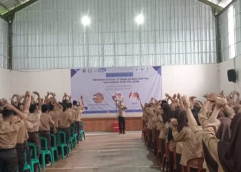 Ajak Pelajar Tertib Berlalu Lintas dan Beri Himbauan Tentang Bullying, Polsek Gunungpuyuh Laksanakan Kegiatan Police Goes To School Di SMA Negeri 2 Kota Sukabumi
