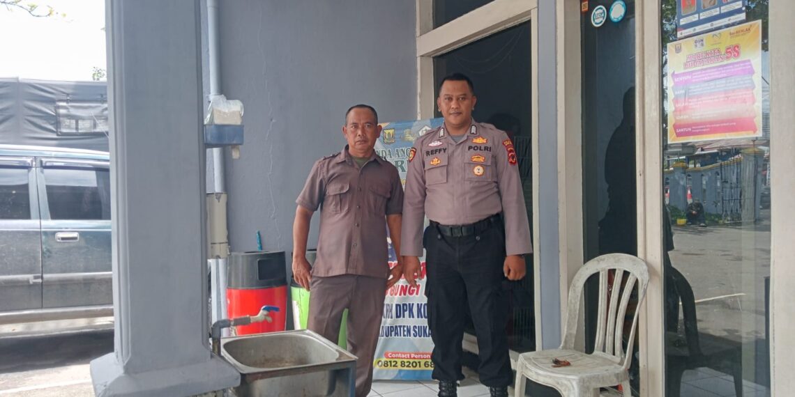 Unit Samapta Polsek Cisaat Sambangi Satpam di Perkantoran Sampaikan Pesan Kamtibmas