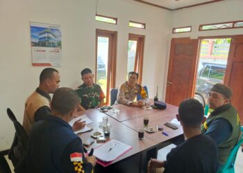 Kapolsek Laksanakan Kegiatan Rapat Kordinasi dengan Panwaslu di Desa Sudajaya Girang Kecamatan Sukabumi Kabupaten