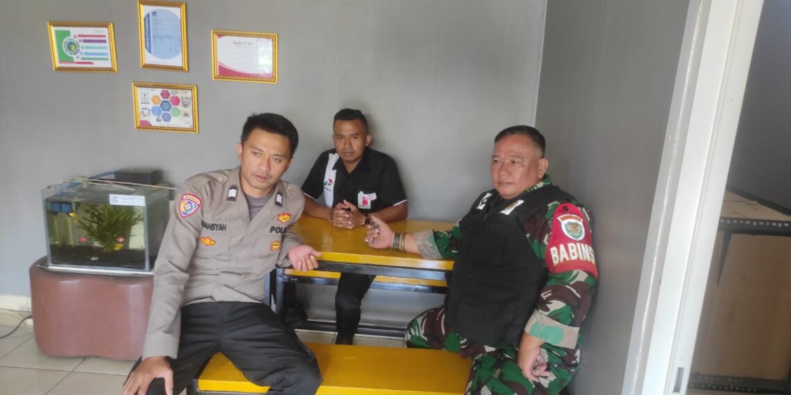 Senergitas Tni-Polri Bhabinkamtibmas Lebih Dekat Dengan Warga Binaan Pada Giat Sambang