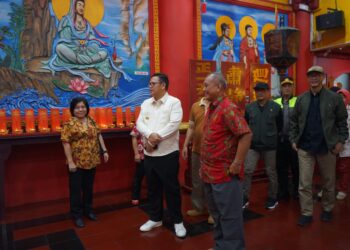 Kunjungi Vihara, Penjabat Wali Kota Sukabumi Pantau Perayaan Malam Tahun Baru Imlek