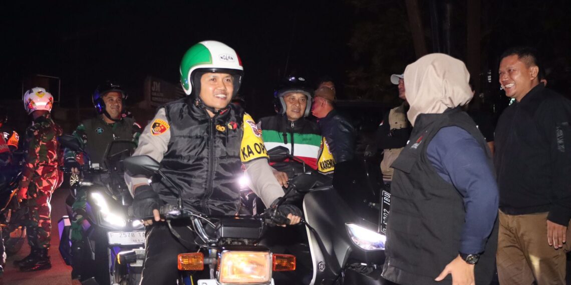 Patroli Malam, Gabungan Polri dan TNI di Sukabumi Pantau Kesiapan Pengamanan TPS