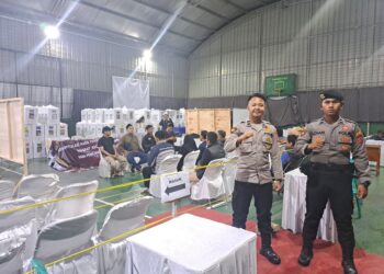 Pengamanan Gudang logistik di Sekretariat GOR UNLIP di PPK Kecamatan Citamiang Kota Sukabumi