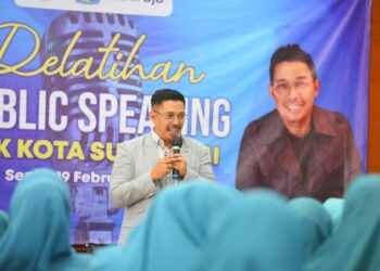 Tingkatkan Kompetensi, Kader PKK di Sukabumi Dilatih Public Speaking