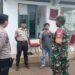 Cegah Aksi Kejahatan, Anggota Bhabinkamtibmas Berikan Imbauan Kamtibmas Kepada Security