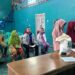 Bhabinkamtibmas Pangkep Monitoring Penyaluran Bantuan Pangan Beras