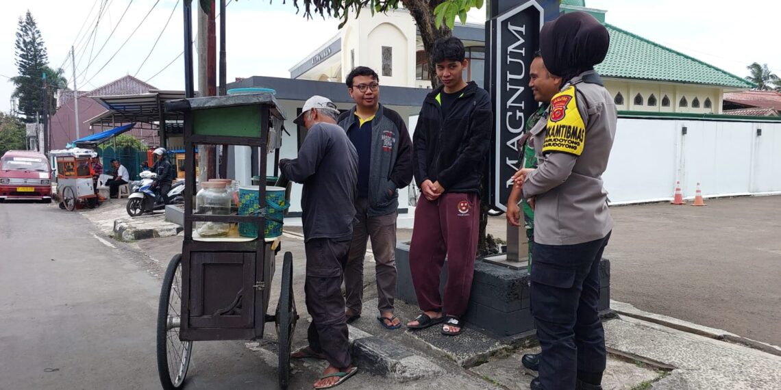 Wujud Nyata Kedekatan POLRI Dengan Warga, Bhabinkamtibmas Lakukan Sambang Kepada Warga Binaan