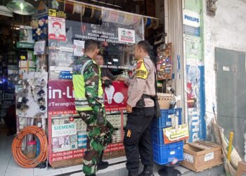 Datangi Warga Langsung, Babinkamtibmas Berikan Himbauan Gukamtibmas
