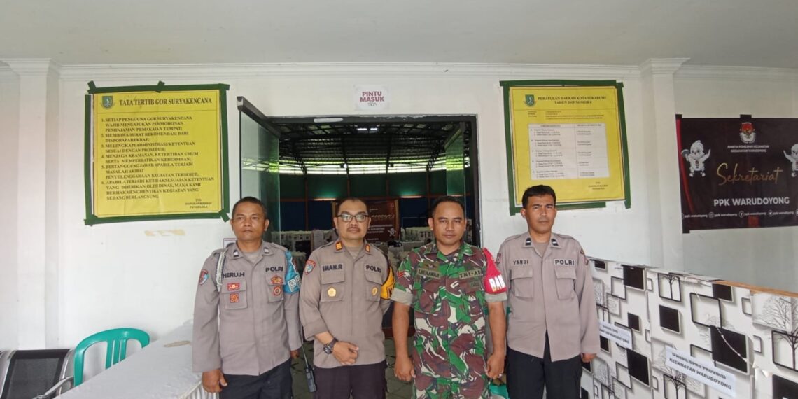 Polsek Warudoyong Laksanakan Pengamanan Di Gudang Logistik PPK Kecamatan Warudoyong