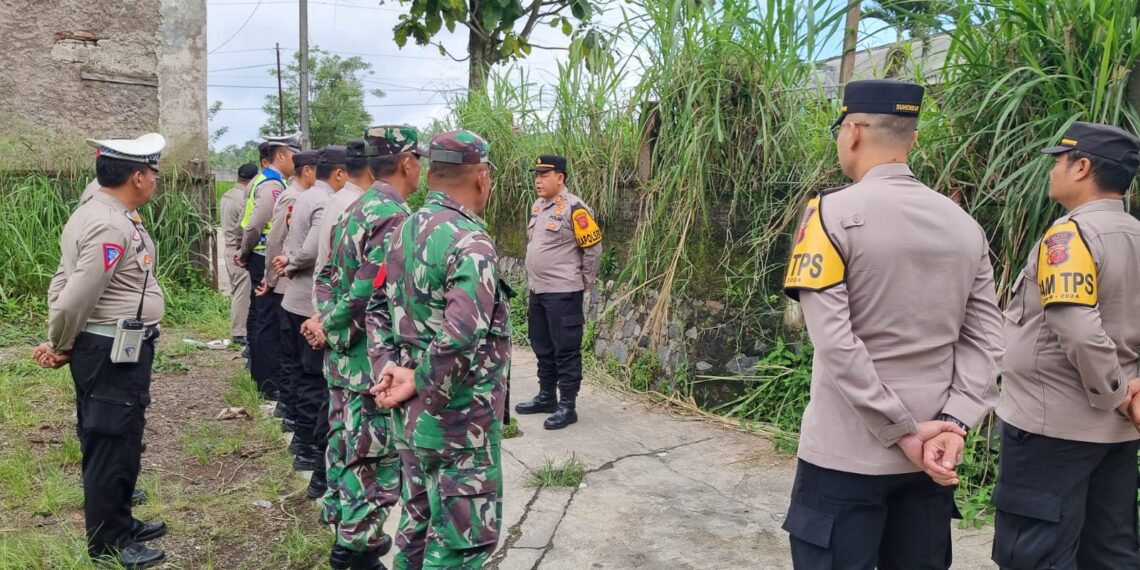 Polsek Sukalarang Laksanakan Apel Pagi Persiapan Pengamanan Rapat Pleno Terbuka Pemilu 2024