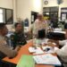Sinirgitas TNI-POLRI Bhabinkamtibmas bersama Babinsa Kelurahan Tipar Koordinasi dengan Staf Kelurahan Tipar