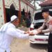 Gelar Jum’at Berkah, Polisi di Sukabumi Bagikan Ratusan Nasi Kotak dan Sembako