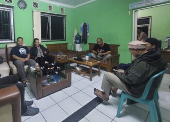 Ciptakan Situasi Kamtibmas yang Aman dan Kondusif, Polsek Sukaraja Jalin Silaturahmi dengan Tokoh Masyarakat