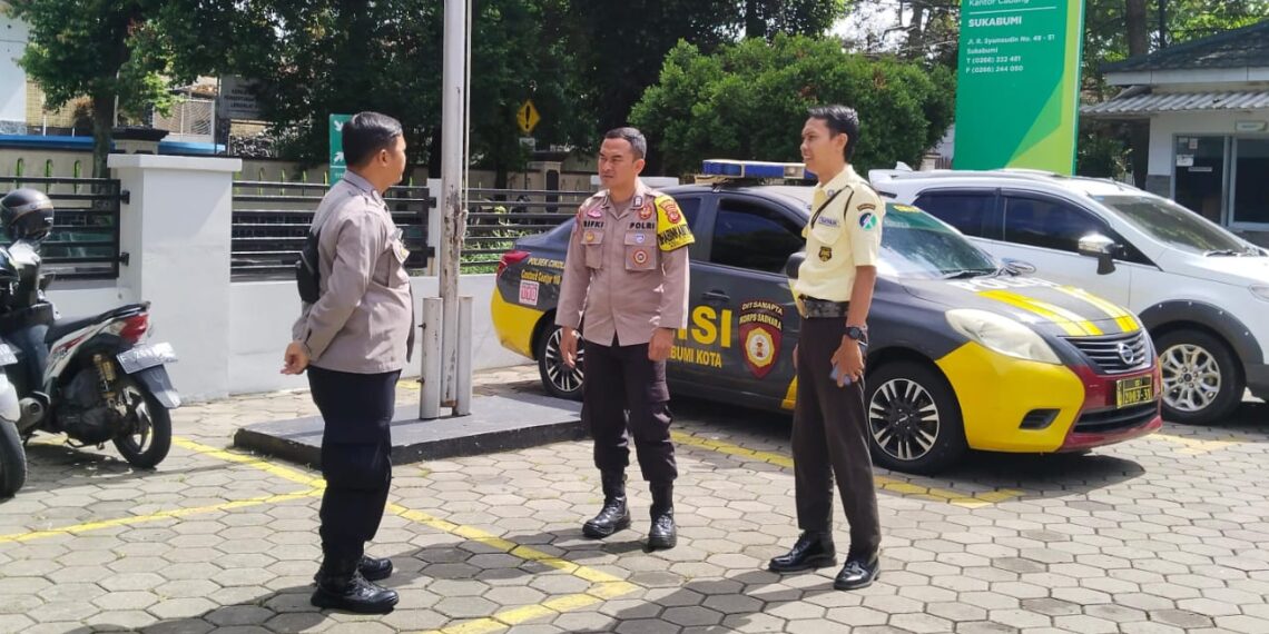 Jaga Kamtibmas, Unit Samapta Polsek Cikole Laksanakan Patroli Dialogis