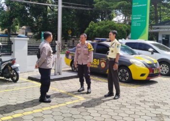 Jaga Kamtibmas, Unit Samapta Polsek Cikole Laksanakan Patroli Dialogis