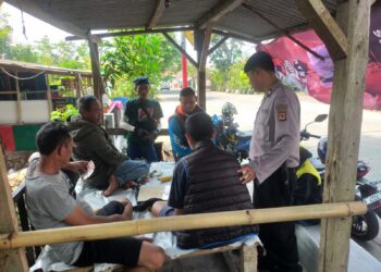 Ciptakan Rasa Aman, Anggota Samapta Polsek Cibeureum Laksanakan Patroli Dialogis di Siang Hari